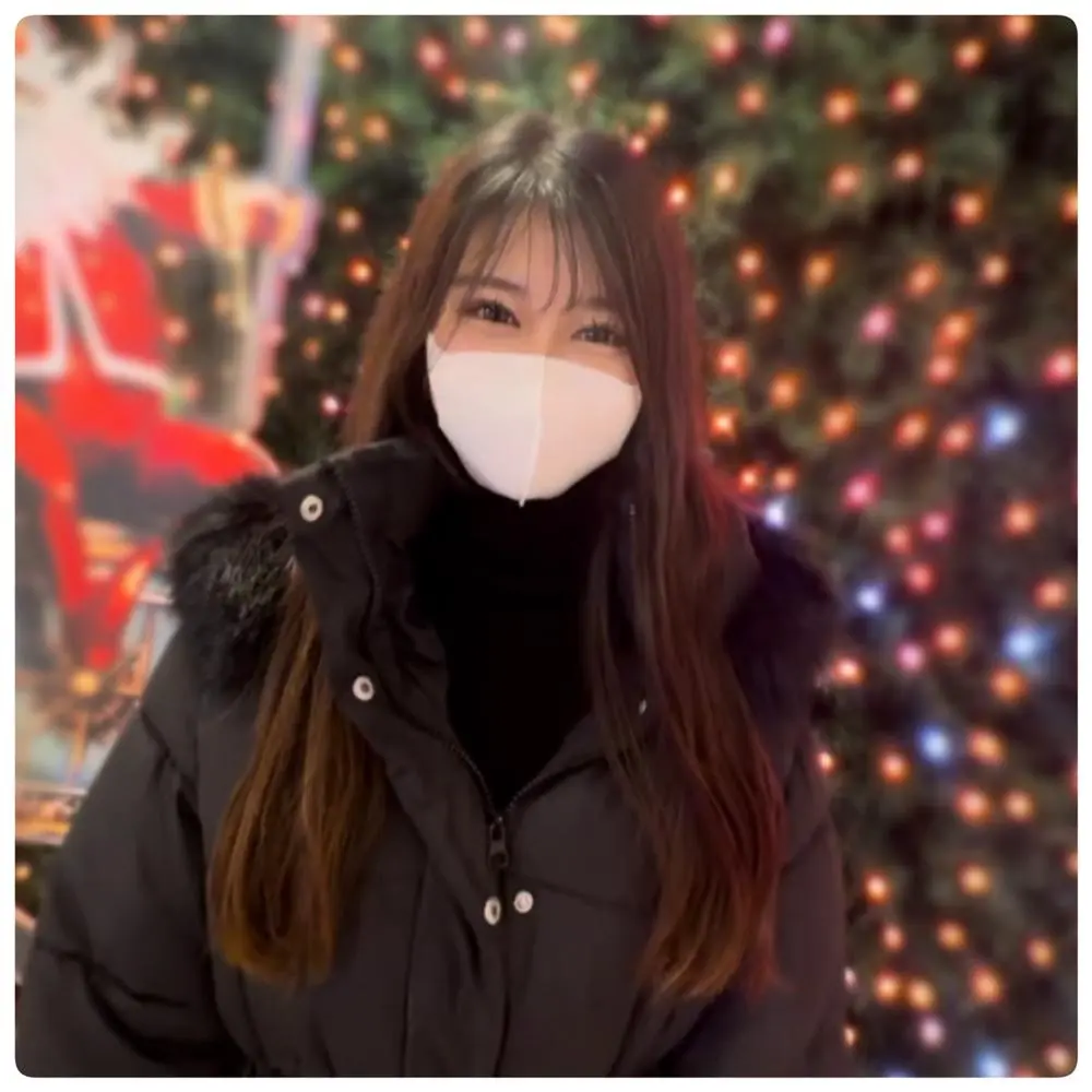 FC2-PPV-4592550 - [Limited Quantity · Special Thank-You Price] [Uncensored] Hono-chan, the busty pastry chef who sparkles brighter than any Christmas lights!! She’s sweet, demure, and blessed with voluptuous big breasts♪ W