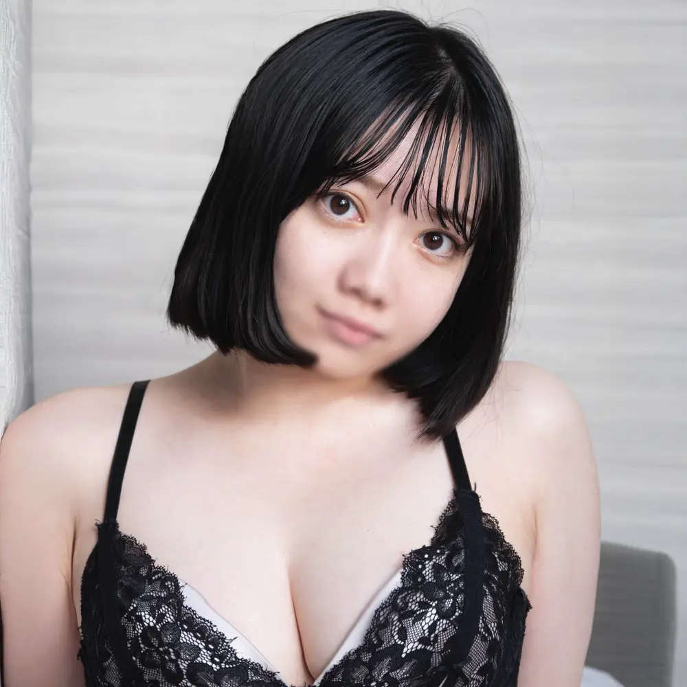 FC2-PPV-4742556 - Exclusive Release [990 points until September 2] [First Shoot] "My Boyfriend Mustn't Find Out": F-Cup Beauty J./D's Secret Sex. She says "No," but tightens her grip instead. Cum is poured into her tight p