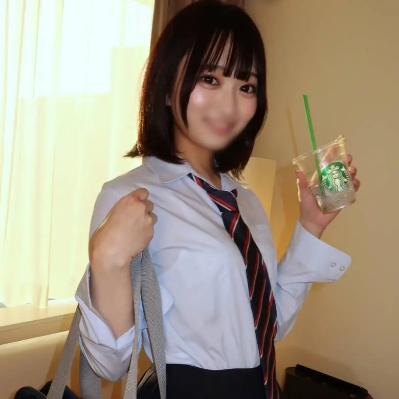 FC2-PPV-4819752 - Exclusive Sale [Limited-Time Mega Sale! 20,000 points → 2,980 points]  A demure beauty in the "Sakamichi" style will fulfill your every desire! [School Uniform & Swimsuit] Make her suck your c